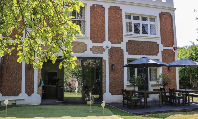 Hove Casa | The Hideaway