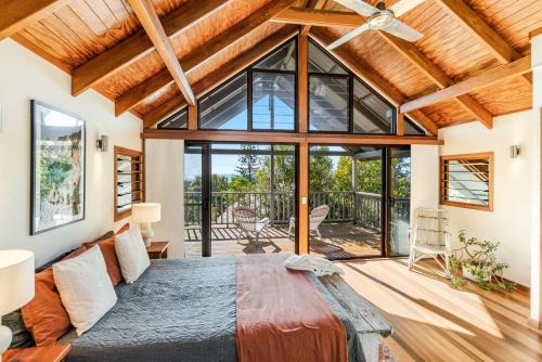 Angourie Casa | The Hideaway In Angourie - Hear the waves break on Spooky Beach