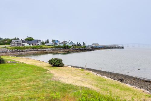 Jonesport Casa | The Hideaway in Downeast Maine Walk to Ocean