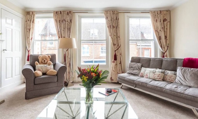 Blandford Saint Mary Apartamento | The Hideaway, lovely cozy place in Blandford Forum