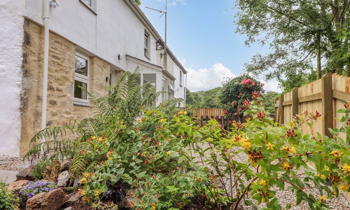Chacewater Cabaña | THE HIDEAWAY, romantic, country holiday cottage in Chacewater