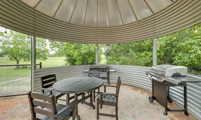Schulenburg Cabaña | 'the Hideaway' Secluded & Spacious Schulenburg Gem