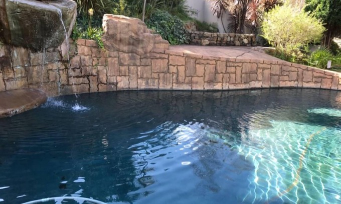 Dullstroom Casa | The Highlander Hotel