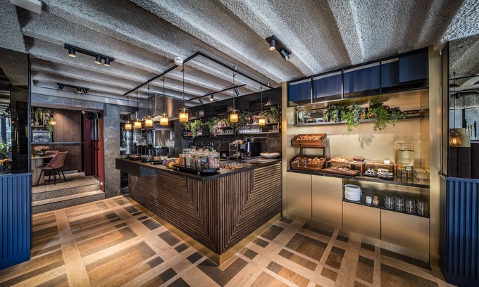 Burgwallen Nieuwe Zijde Hotel | The Highlander