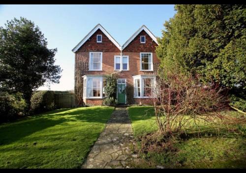 Rye Casa | The Highlands - Iden nr Rye - Tennis Court