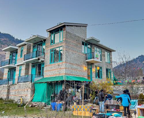 Burwa Cama Y Desayuno | The Hillbilly’s Lodge