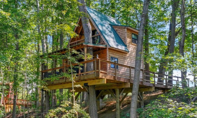 Rockbridge Casa | The Hocking Hills Treehouse