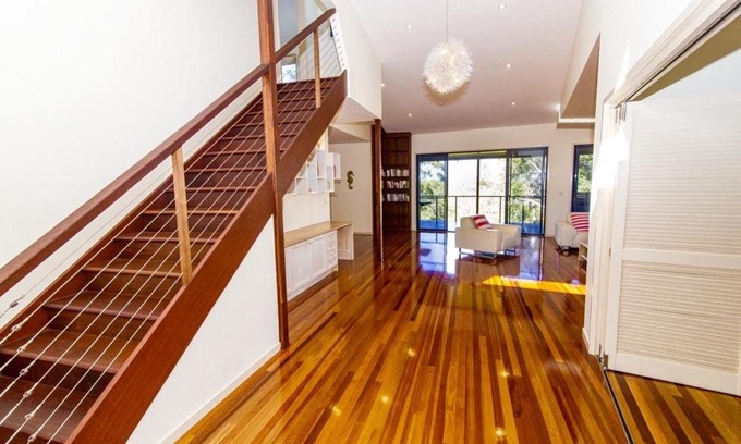 Kingfisher Bay Casa | The Holiday House