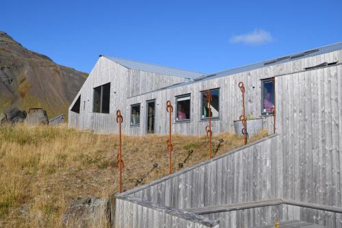 Snaefellsnes Peninsula Hotel | The Holy Ram Farm-Hotel