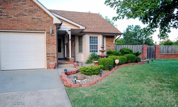 Wichita Casa | The Home Base of Wichita McConnell AFB Hot Tub 3 Bed 2 Bath