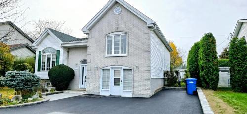 Vaudreuil Apartamento | The Home Sweet Home 20 Mnt away From Airport