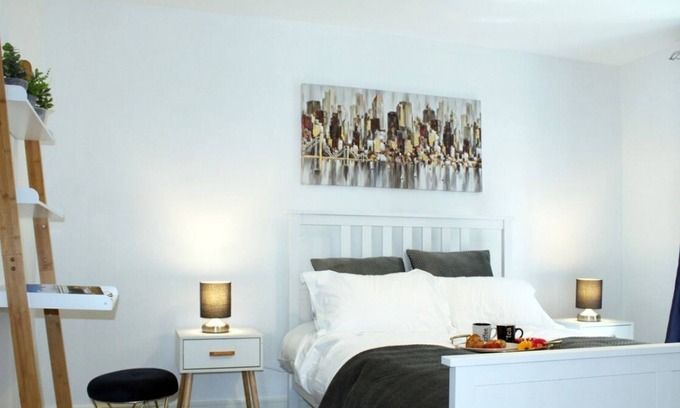 Peterborough Casa | Ejecutivo-Vista a la Ciudad-Casa-Baño Privado-Pearl