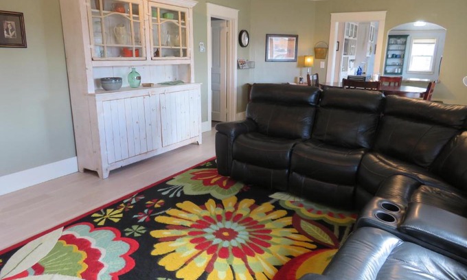 Chester Casa | The Homestead