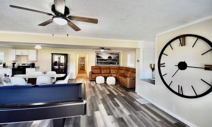 Eldon Casa | The Hootenanny Adventure Meets Comfort Loop 2 Offroad Park & Lake of the Ozarks