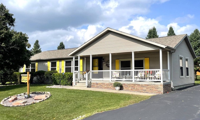 Spring Brook Casa | The Horse Inn Around @ Spring Brook Resort