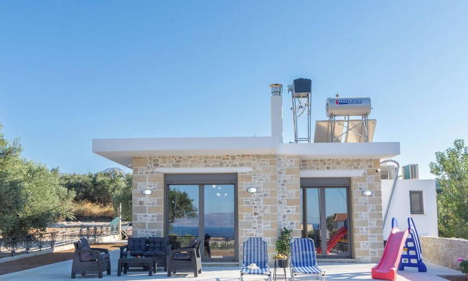 Gramvousa Casa | The Hospitality of the 11 Brothers