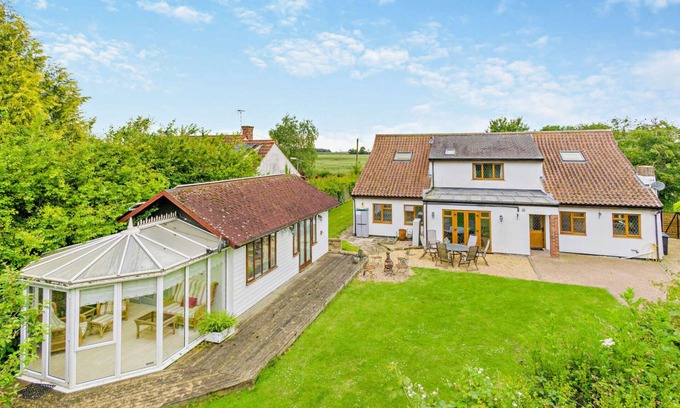 Horseheath Casa | The House at No. 47 by Interhome