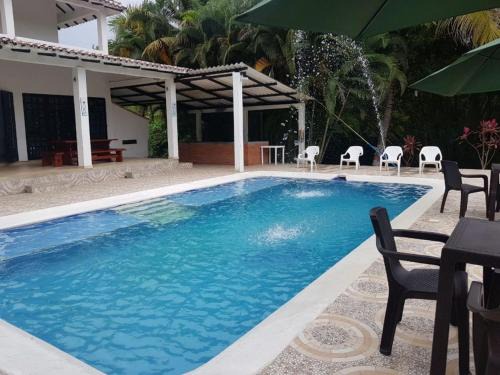 Melgar Casa | THE HOUSE of FLOWERS