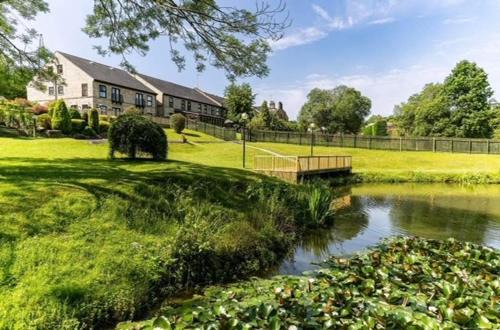 Eckington Casa | The House @ Sitwell Arms Hotel