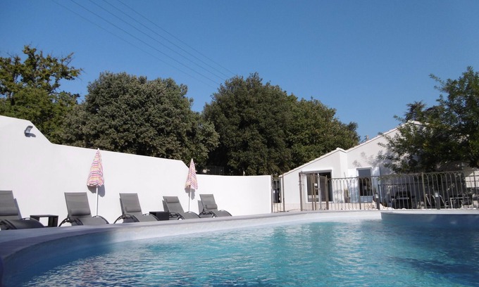 Mazan Casa | "LA CASA BAJO LOS ROBLES" CON PISCINA CONTEMPORÁNEA CON PISCINA DOBLE
