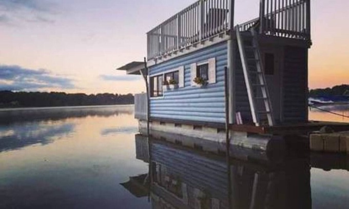 Antioch Alquiler De Eote | The Houseboat @ The Cottages on Petite Lake