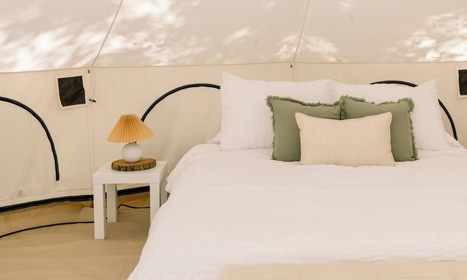 Junction City Cabina | The Huckleberry Hideaway