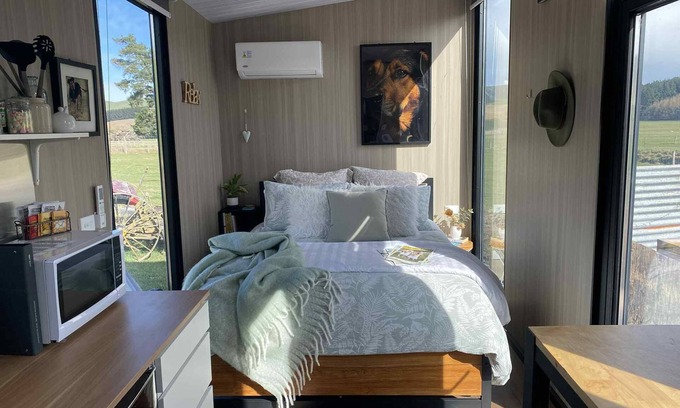 Timaru District Casa | The Huntaway by Tiny Away