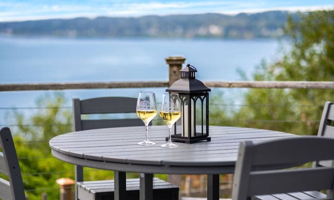 Indianola Apartamento | The Hygge Hideaway with Breathtaking Views