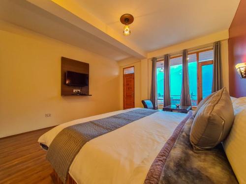Manali Hotel | The Ireland