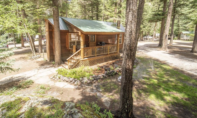 Bayfield Cabina | The Iris Cabin #1 Sum