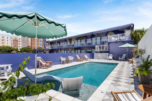 Mid-City Hotel | The Iris Motel