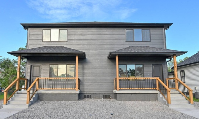 Lincoln Casa | The Iron Ore House II