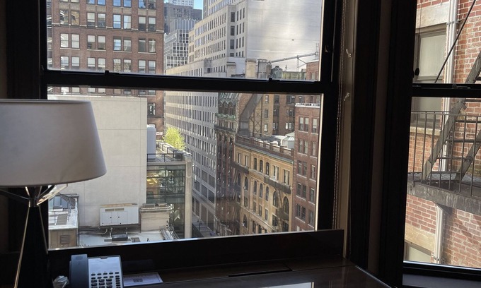 Central New York City Hotel | The Iroquois New York