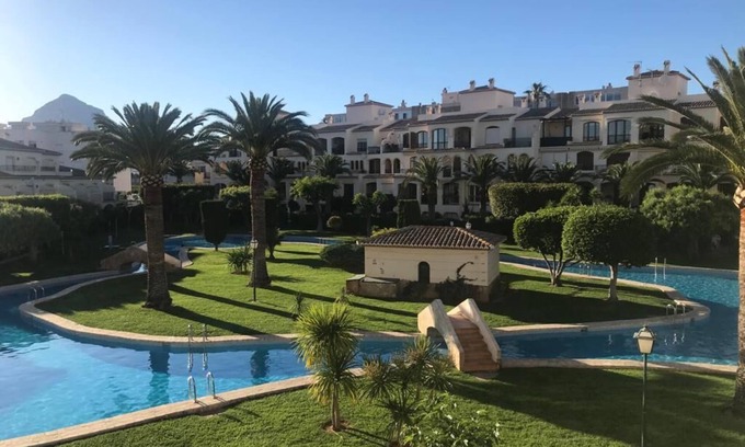 Platja de l'Arenal Apartamento | The island of Jávea: the perfect balance between beaches & pool