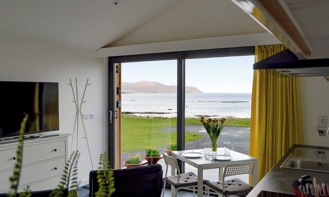 Broadford Cabaña | The Isle View Nest - UK13547