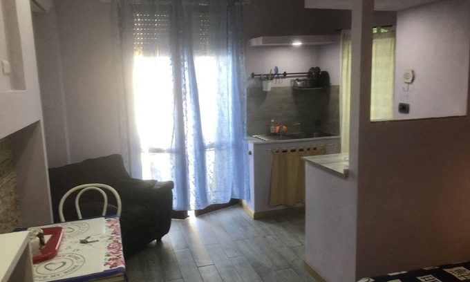 Sesto Fiorentino Apartamento | la esquina del estudio independiente para bebés