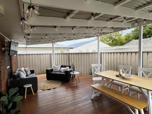 Waterhouse Casa | The J's - Pets welcome outside