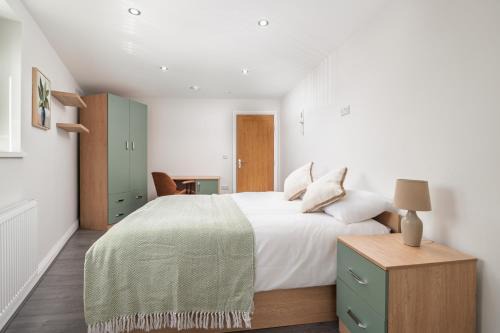 Manchester Casa | The Jade Escape