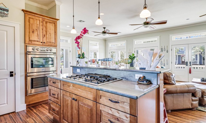 Rockport Casa | The James Pearl 4 Bedroom Home by RedAwning