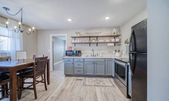 St. James Casa | The James Stay on Historic Route 66, minutes away from Wineries & Restaurants