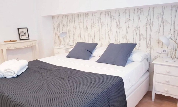 Les Tendetes Apartamento | The Jardines del Turia Apartment by Florit Flats