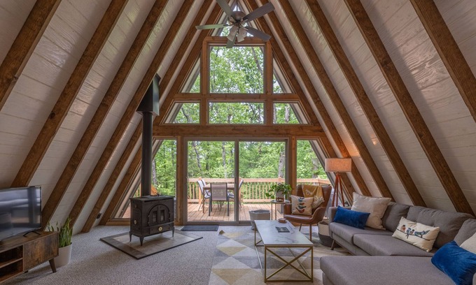 Innsbrook Chalet De Esquí | The Joy Bird by Innsbrook Vacations!