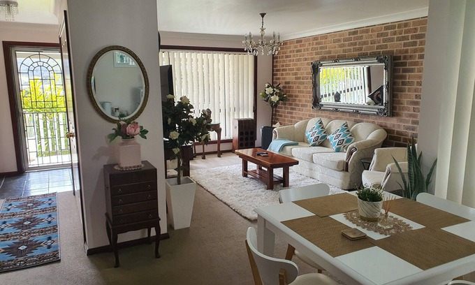 Wallerawang Casa | The Junction Estate. Cool, Calm and Cozy.