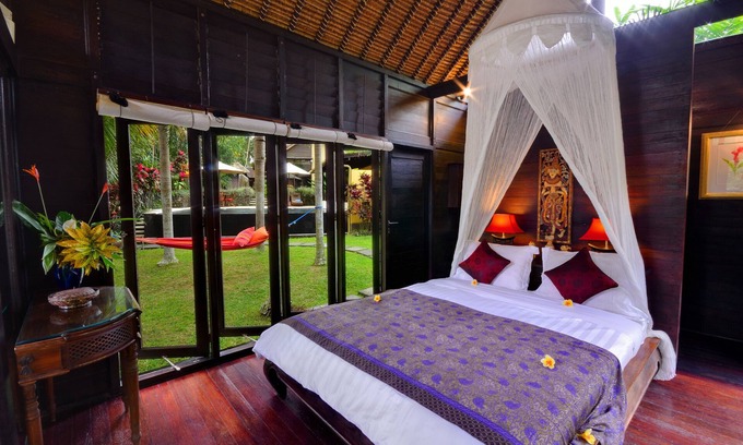 Melayang Villa | EL REY PESCADOR en Jendela di Bali | Un retiro romántico en las colinas cerca de UBUD