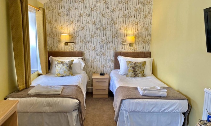 Castle Douglas Hotel | The Kings Arms Hotel