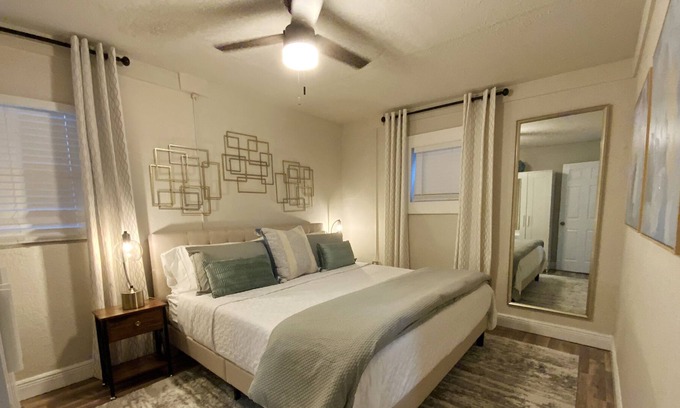 Ybor City Cabaña | The King’s Cottage in Ybor City Historic District