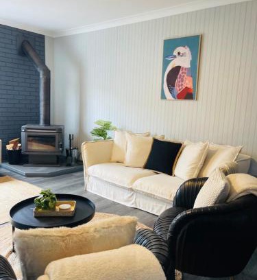 Moss Vale Casa | The Kookaburra house in Moss Vale 5Br Pet friendly