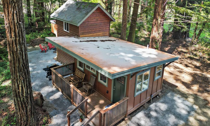 Crescent City Cabina | The Koope de Ville @ Robin's Roost