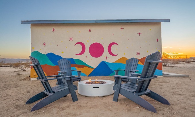 Twentynine Palms Casa | The Krazy Kactus @ JT hot-tub & game room