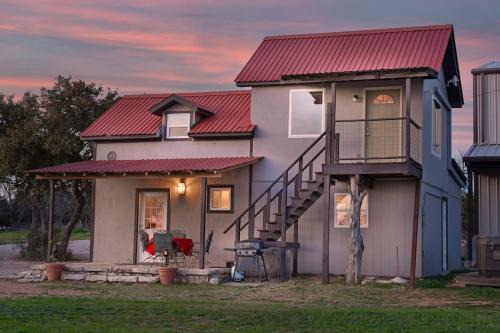 Fredericksburg Casa | The Kuhl Little Castle Haus